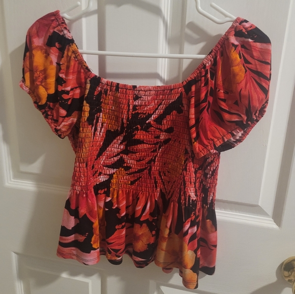 Riley & Rae - Picture 2 of 2